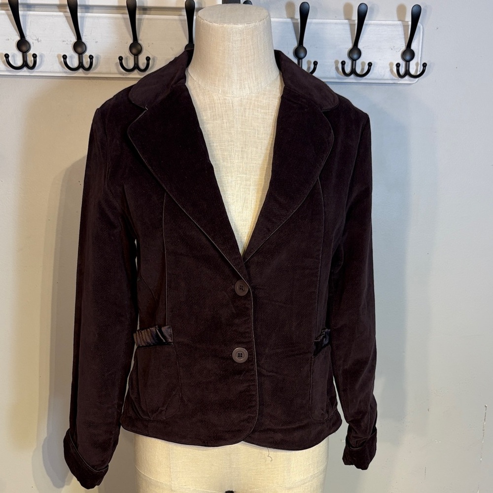 Vintage Y2k Dark Brown Velveteen Blazer with satin trim. NWT size med